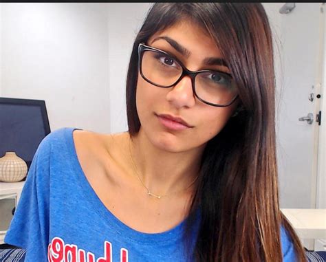 filme porno mia khalifa|Mia Khalifa: Sexy Lebanese Porn Star Videos 